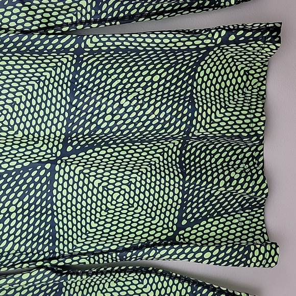 Nike Pro Green & Black Geometric Print Long Sleeve Fitted Top M - Picture 4 of 15